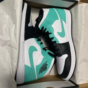 wore a couple times like new